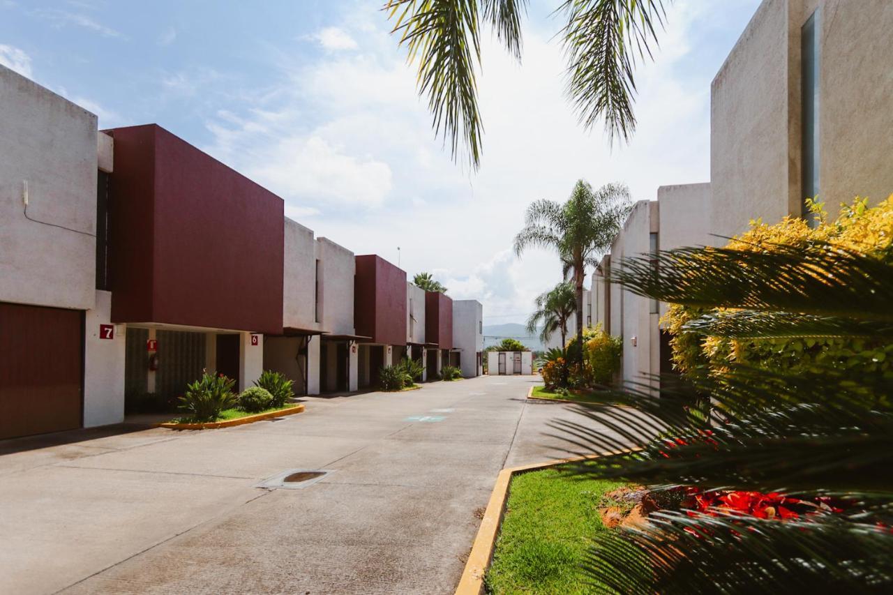 Auto Hotel Las Maravillas Santa Cruz Xoxocotlan Exterior photo