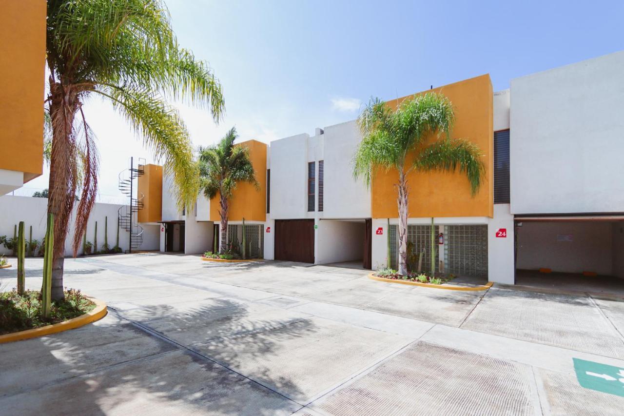 Auto Hotel Las Maravillas Santa Cruz Xoxocotlan Exterior photo